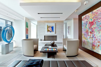 Cette image montre un salon design ouvert avec un mur blanc et une cheminée ribbon.