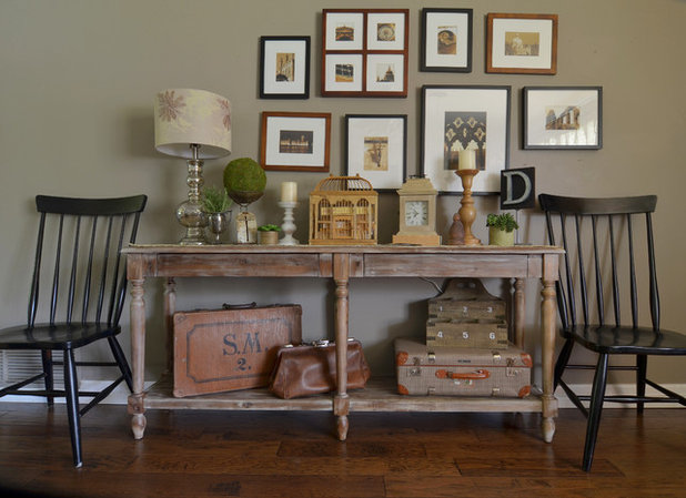 Shabby-chic Style Living Room by Sarah Greenman
