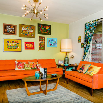 My Houzz: Bold Vintage Color in a 1962 Austin Ranch House