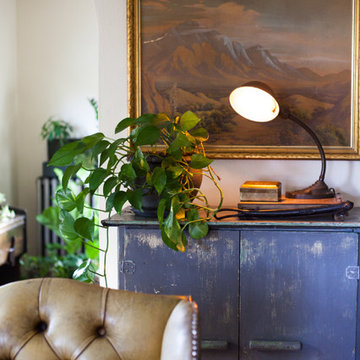 My Houzz: Creative Couple Furnishes a 1920's Rental with Vintage Finds