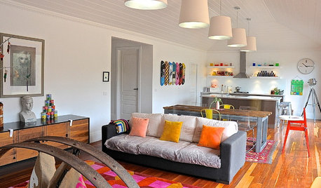 My Houzz: Colourful Quirkiness in a Creekside Cottage