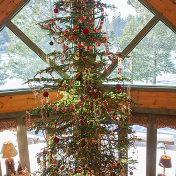 My Houzz: Rustic Charm in a Handsome Log Cabin