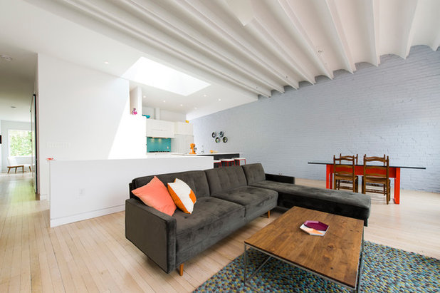 Scandinavian Living Room by EL Studio
