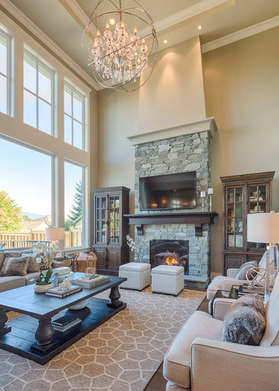 Traditional Living Room by Clay Construction Inc.