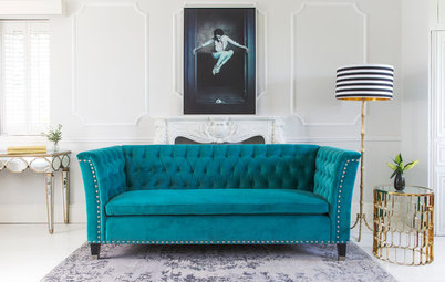 Which Sofa Upholstery Is Better: Fabric or Leather?