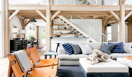 Houzz Tour: Rustic ’90s Kit House Gets a Modern Refresh