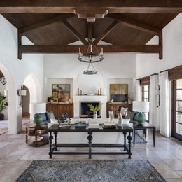 https://www.houzz.com/hznb/photos/oh-hey-o-hill-mediterranean-living-room-orange-county-phvw-vp~152689073