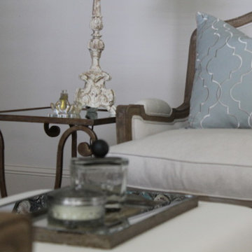 Old Metairie - Reading Area