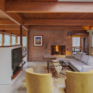 75 Beautiful Mid Century Modern Living Room With A Brick Fireplace Pictures Ideas May 2021 Houzz