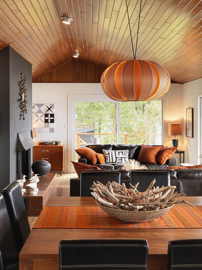 Coastal Living Room by Johnson + McLeod Design Consultants
