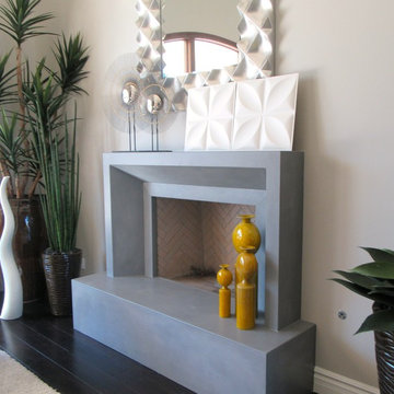 Paradise Valley "Park Avenue" Fireplace in Platinum