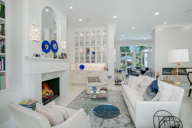Example of a living room design in New Orleans