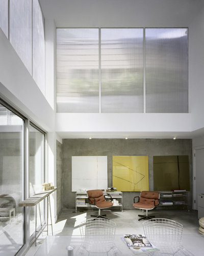 Modern Living Room by Nilus Designs