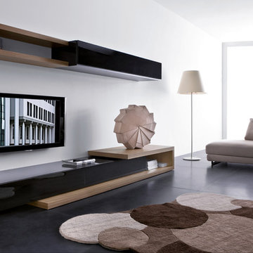 People 64 modern wall unit by Pianca