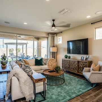 Phoenix, Arizona | Windrose - Castillo Bluebell Living Room