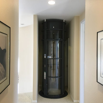 Pneumatic elevator