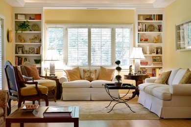 Elegant living room photo in Wilmington