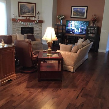 Prefinished, Stained, Wide Plank Hickory
