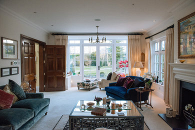 Design ideas for a contemporary living room in Oxfordshire.