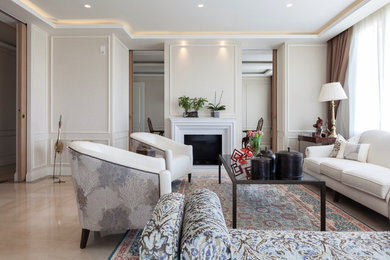 Living room - traditional living room idea in Madrid