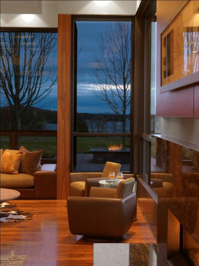 Rustic Living Room by Birdseye Design