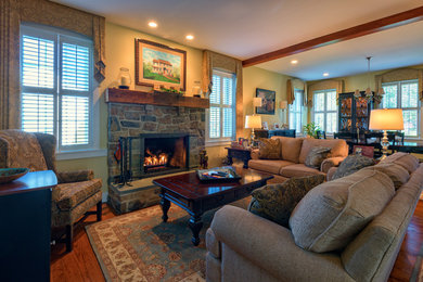 Photo of a medium sized farmhouse enclosed living room in Philadelphia.