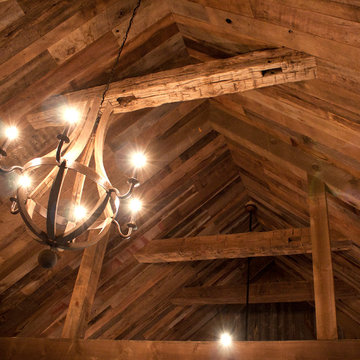 Reclaimed and Rustic Materials Make A Cabin Cozy