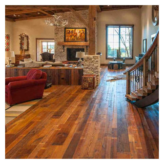 https://st.hzcdn.com/fimgs/pictures/living-rooms/reclaimed-barn-wood-floors-rhodium-floors-img~bf01e21704c47c0c_1571-1-22ca70d-w320-h320-b1-p10.jpg