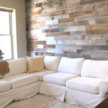 Reclaimed Wood Wall in Urban Apartment