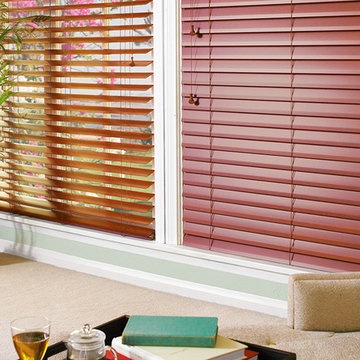 RED WOOD BLINDS - FAUX BLINDS by Hunter Douglas Everwood - Living Room
