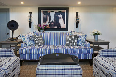 Inspiration for a timeless living room remodel in Orange County