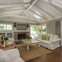 Living Room with raised ceiling
