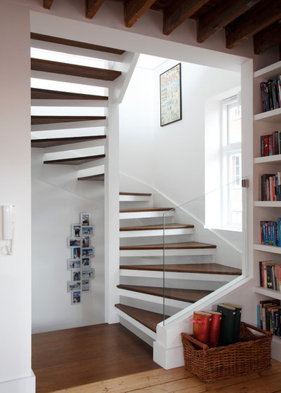Contemporary Staircase by Robert Rhodes Architecture + Interiors