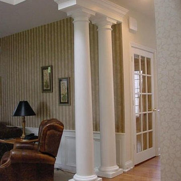 Round, Wood, Tapered Smooth Columns