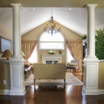 Round, Wood, Tapered Smooth Columns