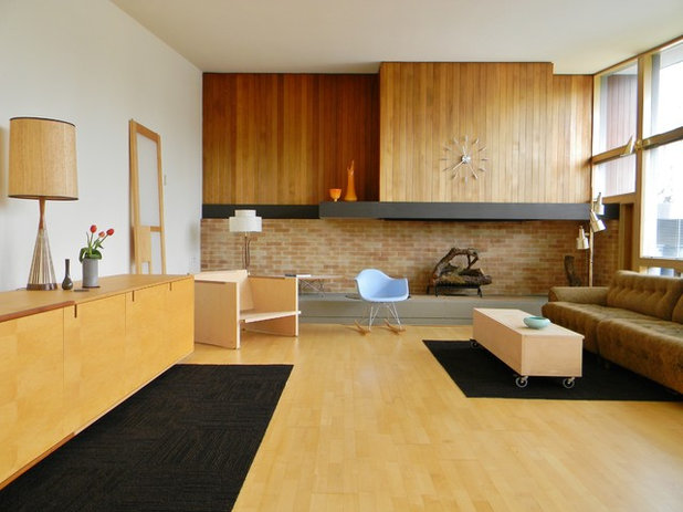 Midcentury Living Room by Kimberley Bryan