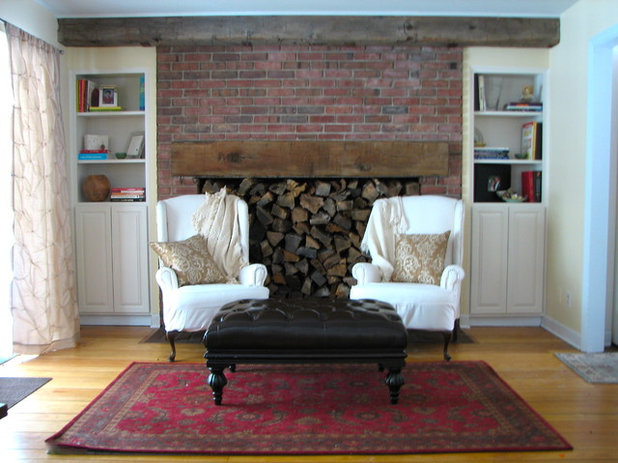Traditional Living Room Rustic Fireplace