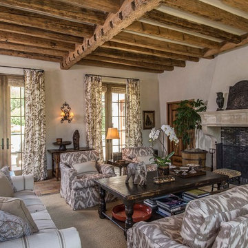 Rustic Great Room in Paradise Valley, AZ