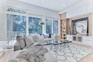 Example of a danish living room design in Toronto