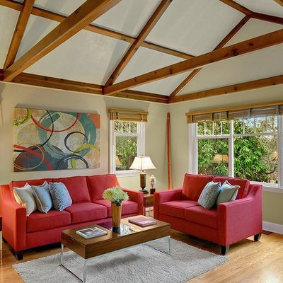 Living room - mid-sized eclectic medium tone wood floor living room idea in Seattle with beige walls