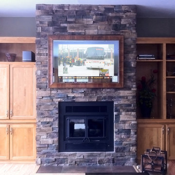 Séura Entertainment Television Mirror