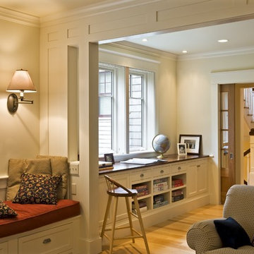 Shingle style home in Hanover NH