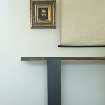Simple Statement Console Table