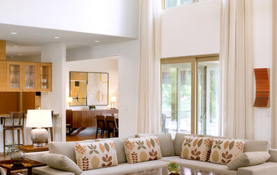 Houzz Tour: Luxurious and Comfortable Lake House