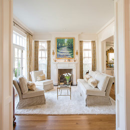 https://www.houzz.com/hznb/photos/spring-house-traditional-living-room-dallas-phvw-vp~78613184