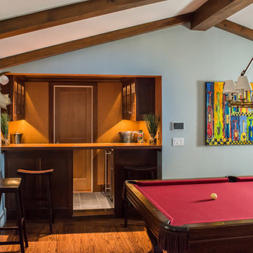 Spruce Point: Pool Room & Bar