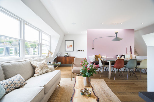 Contemporary Living Room by Domus Nova