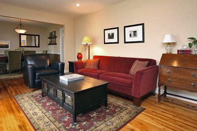 Living room - traditional living room idea in Nashville