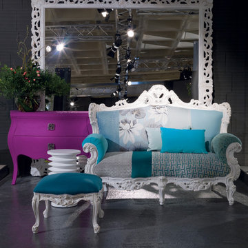 Statement pieces - a way with colour. Baroque inspired modern living room