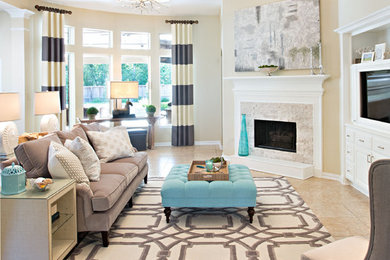 Example of an island style living room design in San Francisco